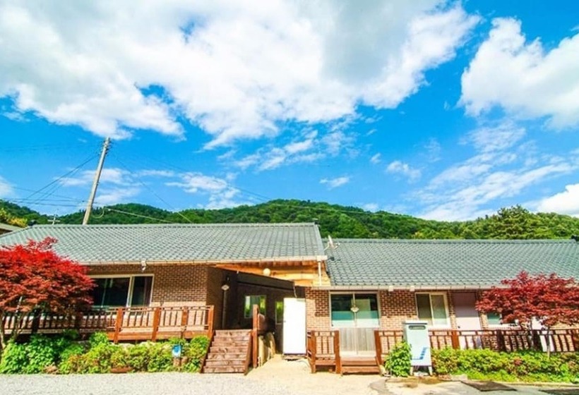 Gapyeong Supeuro Ganeungil Pension