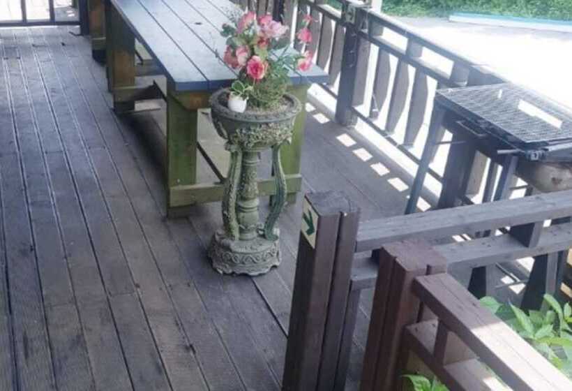 Gapyeong Supeuro Ganeungil Pension