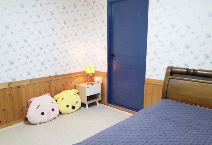 Gapyeong Supeuro Ganeungil Pension