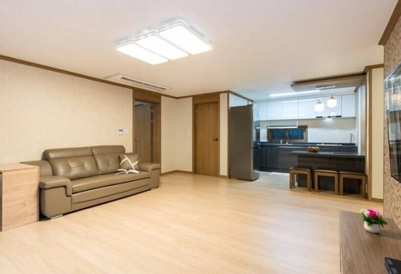 Gapyeong Suryuhwagaewon Pension