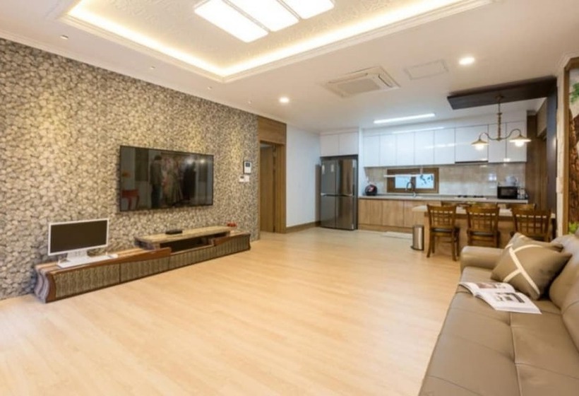 Gapyeong Suryuhwagaewon Pension