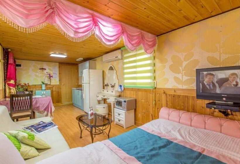 Gapyeong Terrace And Star Pension