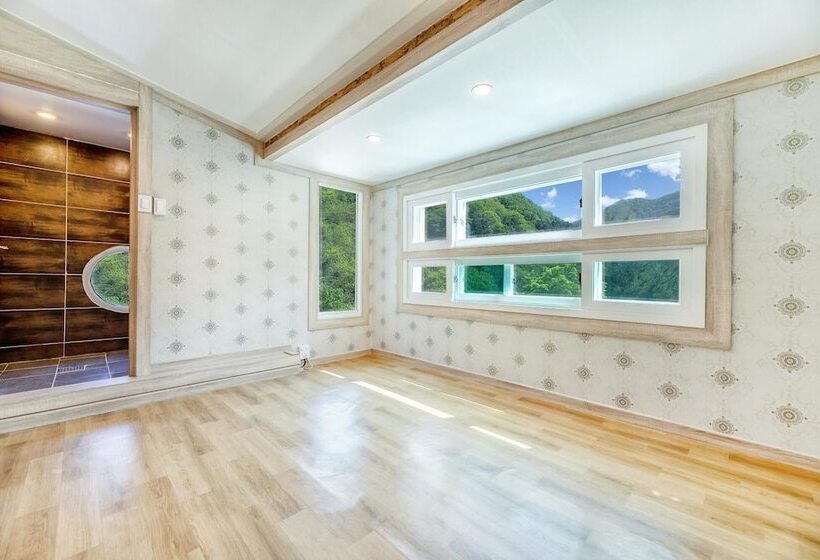 Gapyeong Swimteo Pet Pension