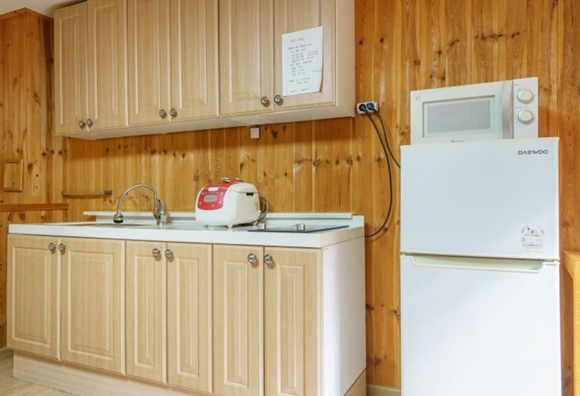 Gapyeong Yumyeong Mountain Pension