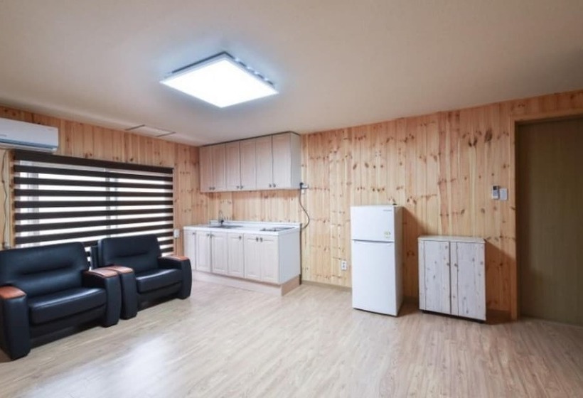 Gapyeong Yumyeong Mountain Pension