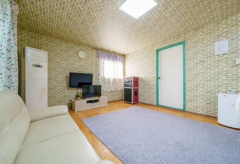 Gapyeong Yumyeong Mountain Pension