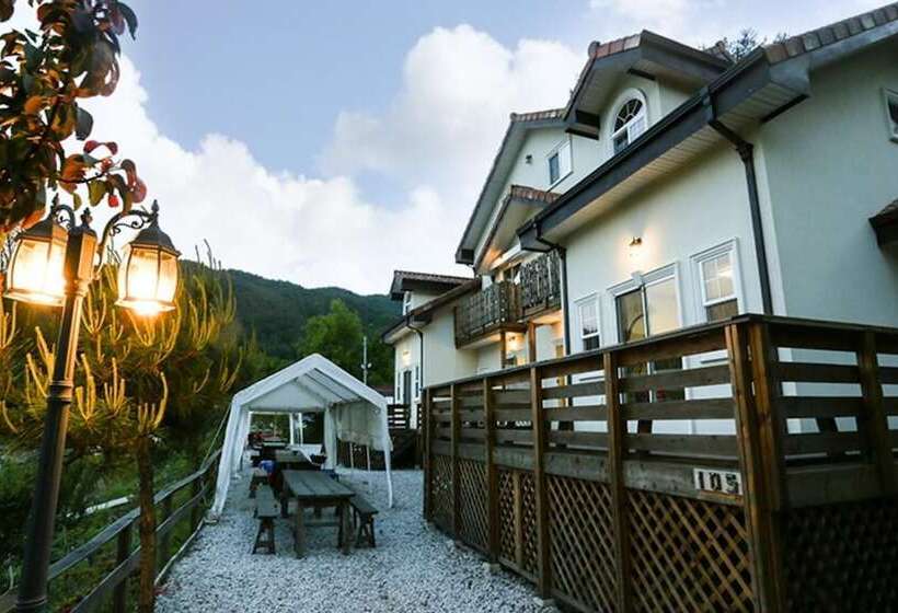 Geochang Time Stay Pension