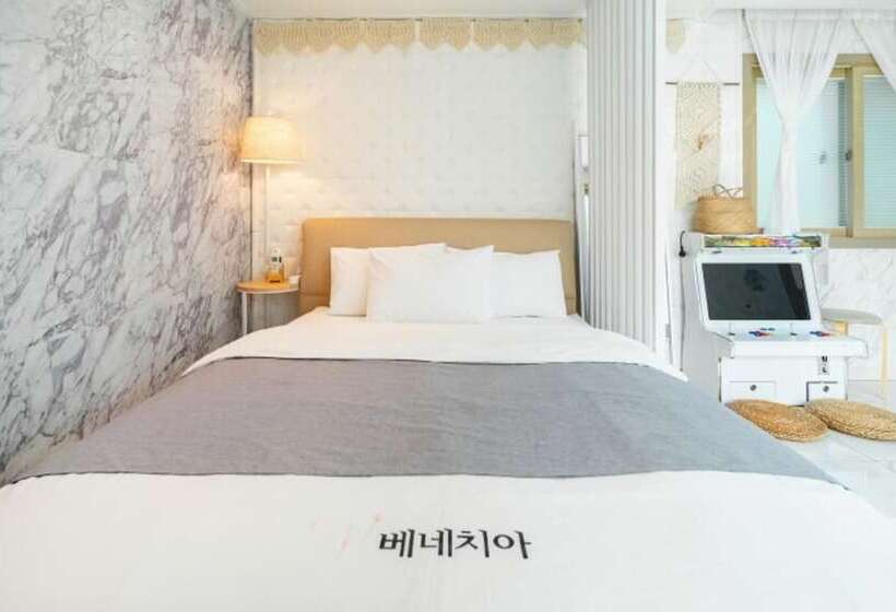 Geojedo Pension Venecia