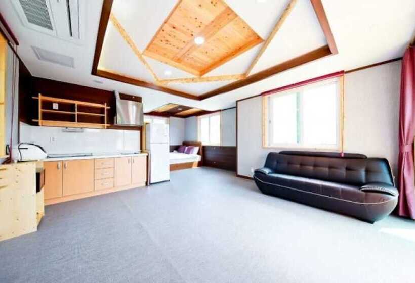 Geojedo Daehyang Pension