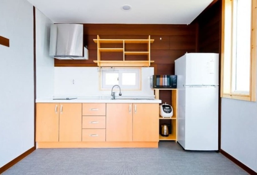 Geojedo Daehyang Pension