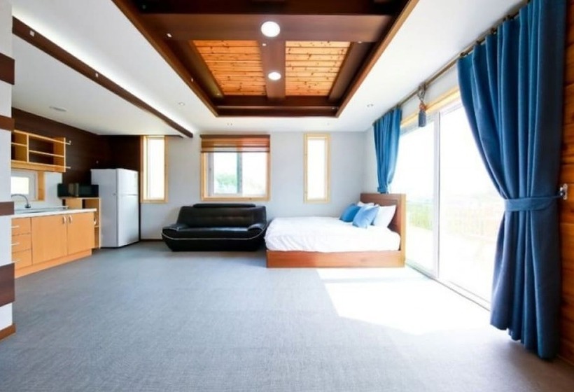 Geojedo Daehyang Pension