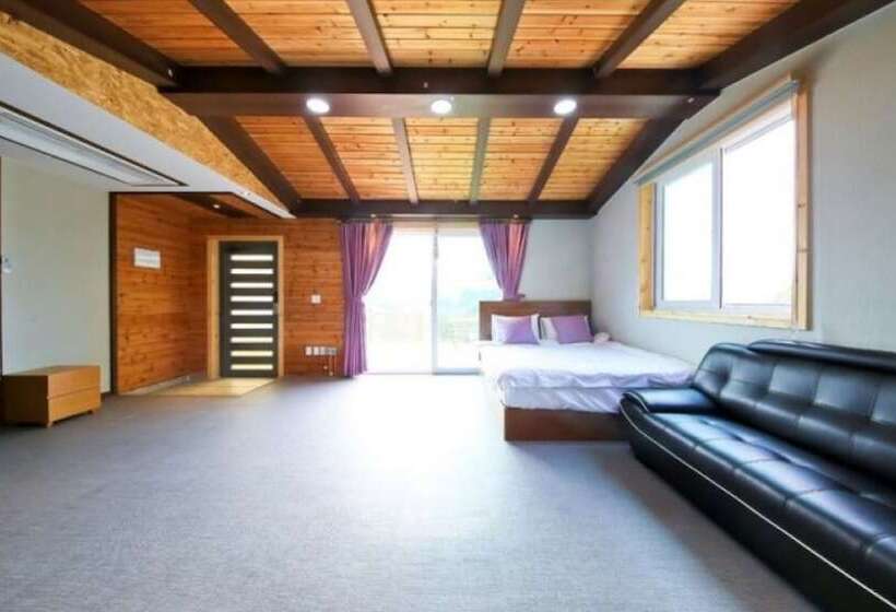 Geojedo Daehyang Pension