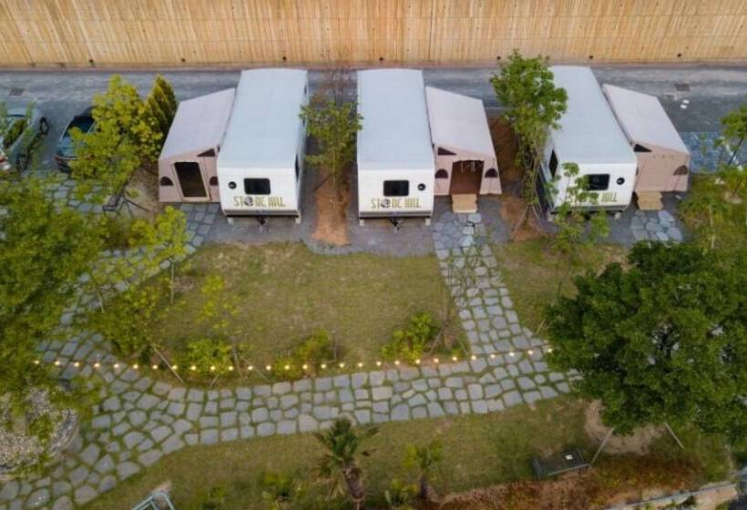 Geojedo Stone Hill Glamping Pension