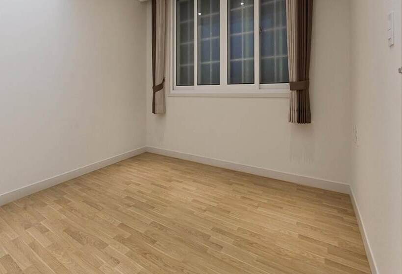 Geojedo Yujahyanggi Pension