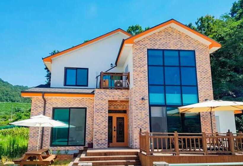 Gimcheon Hanawagachi Pension