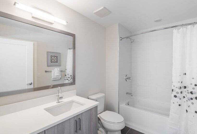 Global Luxury Suites At Bethesda Metro