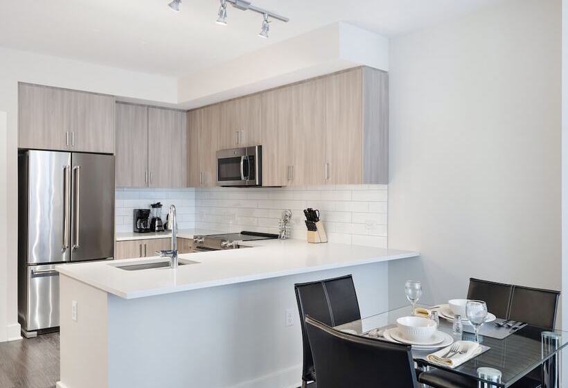 Global Luxury Suites At Bethesda Metro