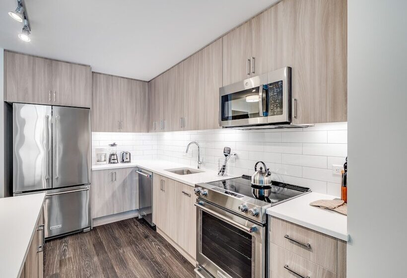 Global Luxury Suites At Bethesda Metro