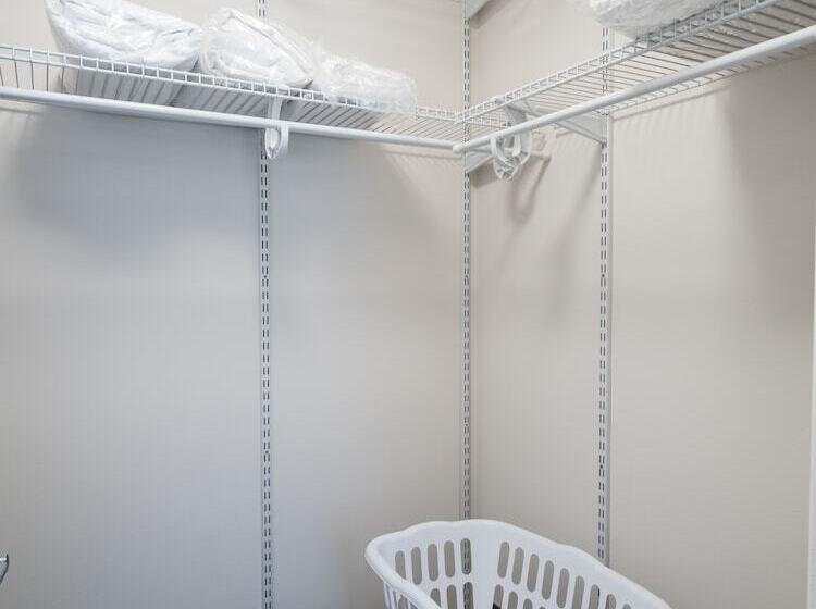 Global Luxury Suites At Bethesda Metro