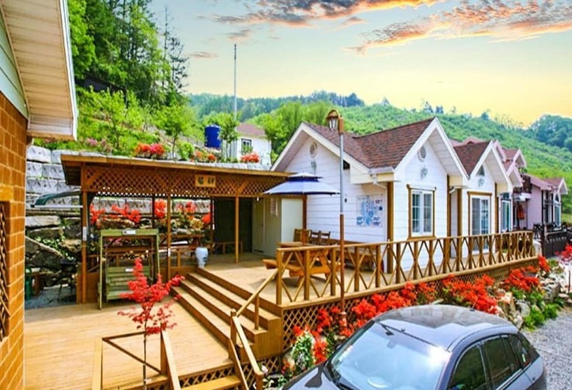 Goesan Hwayang Hwangto Pension