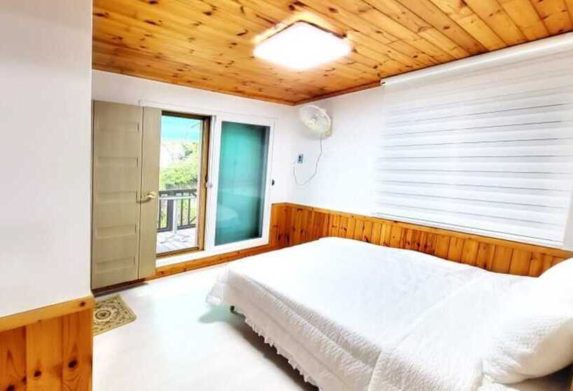 Goesan Hwayang Hwangto Pension