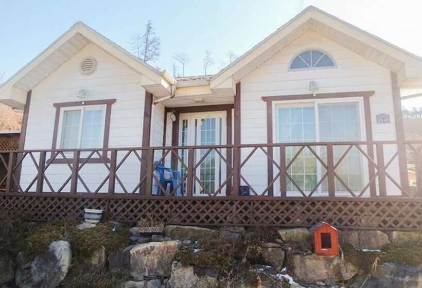 Goesan Hwayang Hwangto Pension