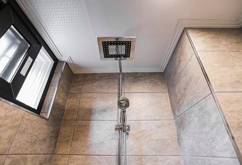 Goseong Badae Banhada Pension