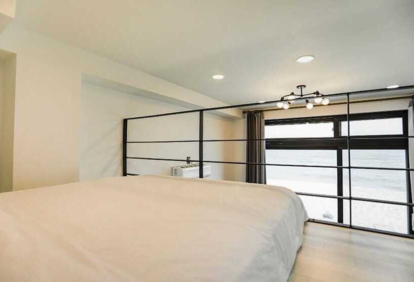 Goseong Badae Banhada Pension