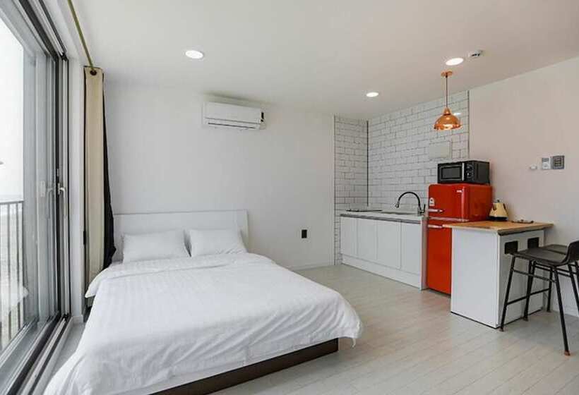 Goseong Badae Banhada Pension