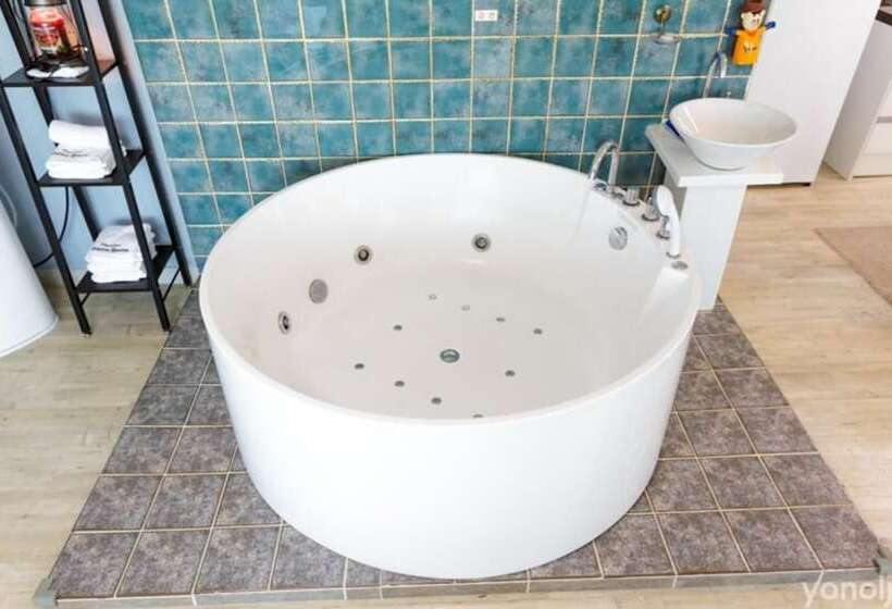 Goseong Bonobono Pension