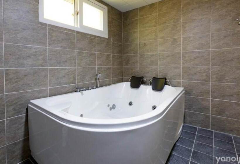 Goseong Bonobono Pension