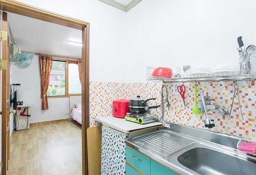 Goseong Hanwori Pension