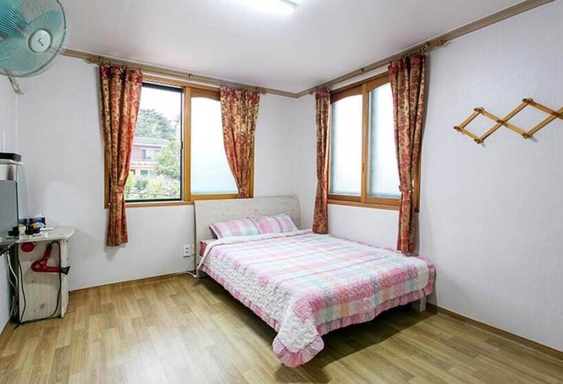 Goseong Hanwori Pension