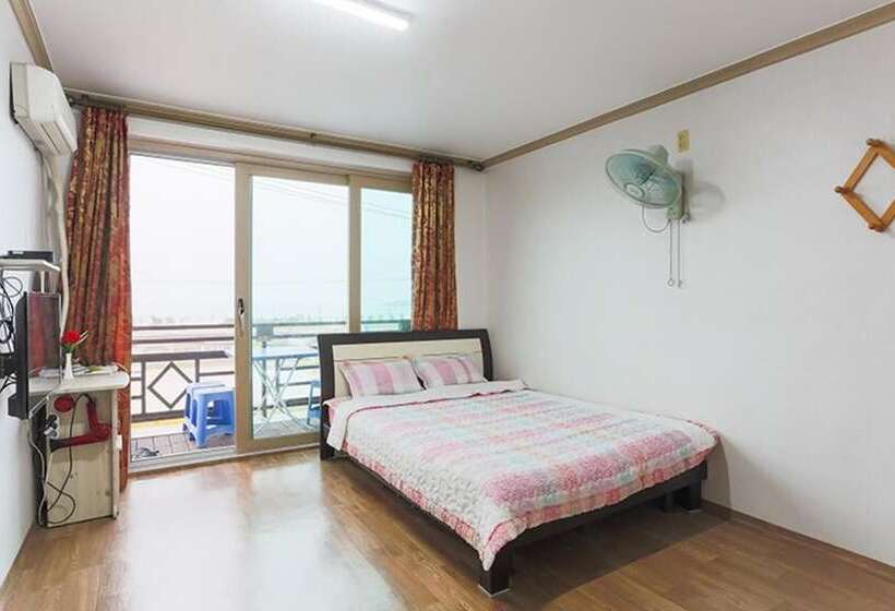 Goseong Hanwori Pension