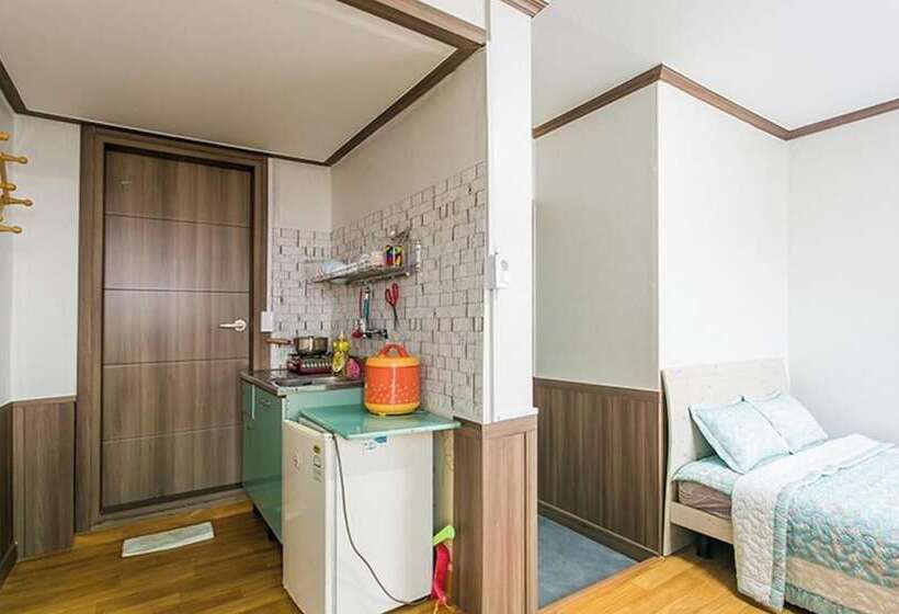 Goseong Hanwori Pension