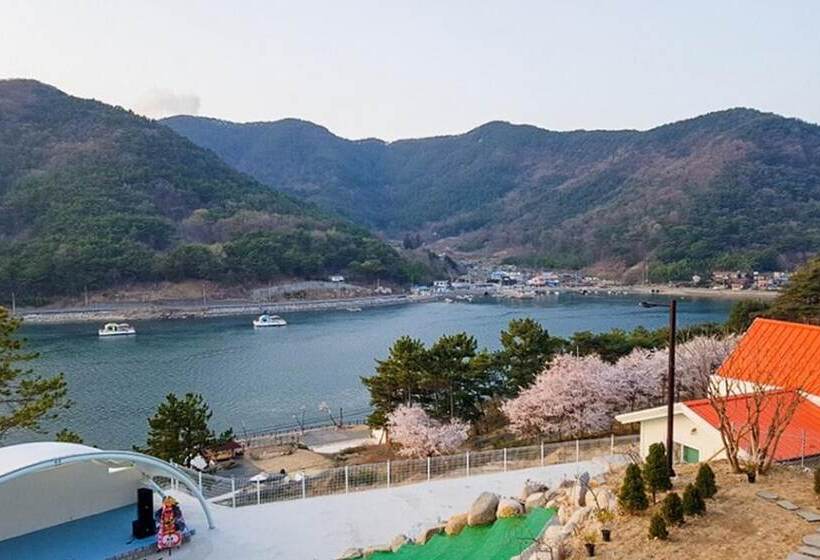 Goseong San Deul Bada Pension
