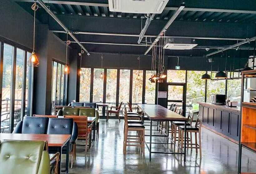 Goseong San Deul Bada Pension