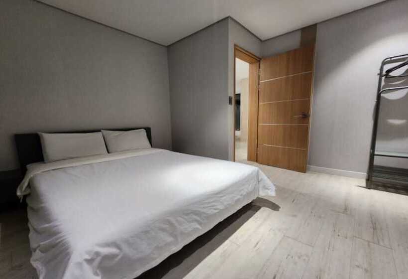 Gunsan Euro Village Pension