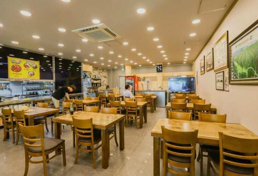 Gurye Gohyangsanjang Pension