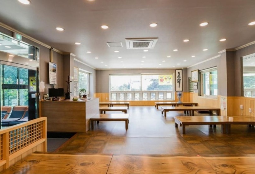 Gurye Gohyangsanjang Pension