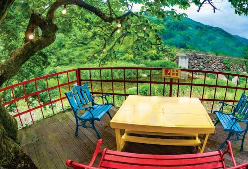 Gwangyang Seomjingang Geumteo Pension