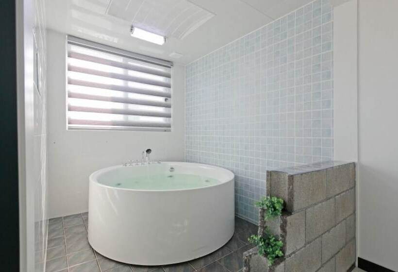 Gyeongju Alice Pension