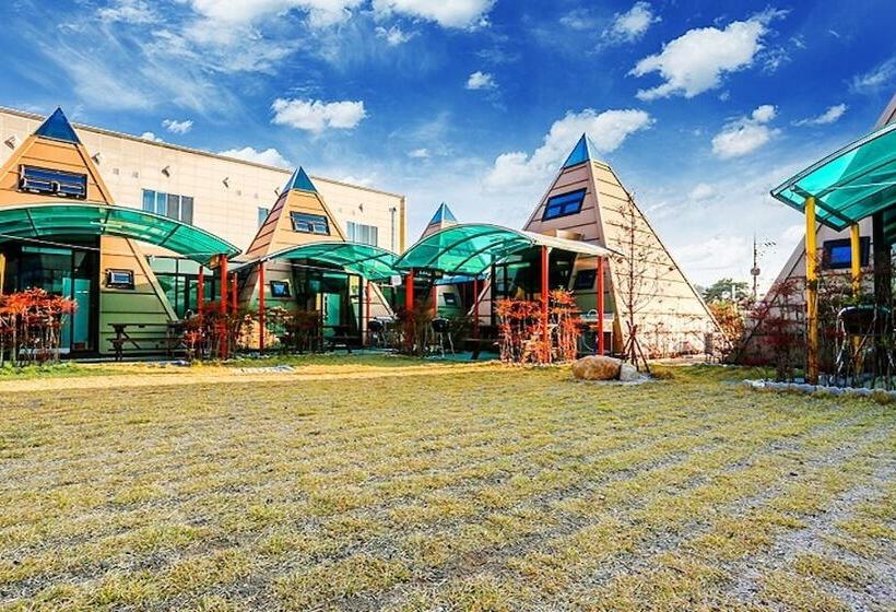 Gyeongju Pyramid Pension