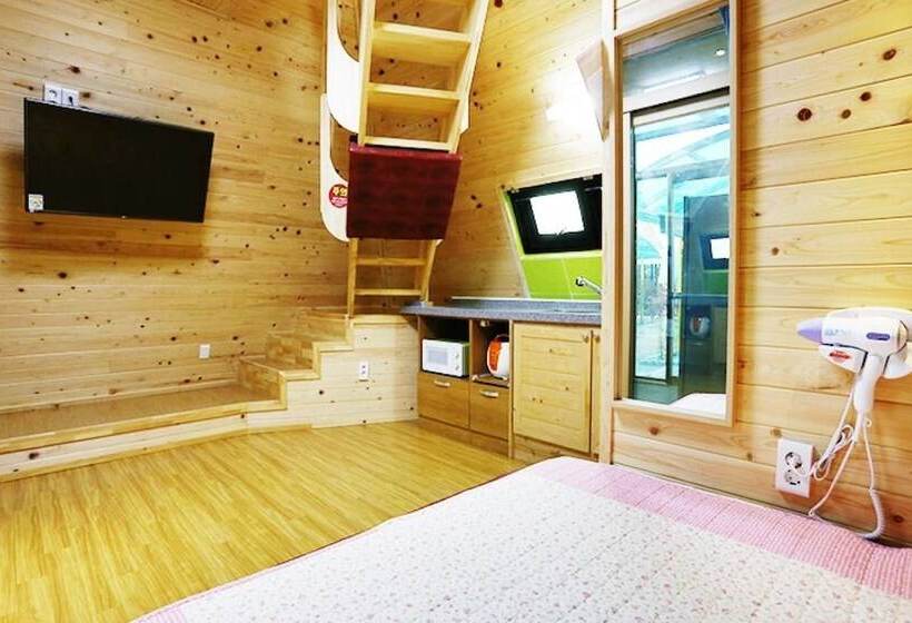 Gyeongju Pyramid Pension