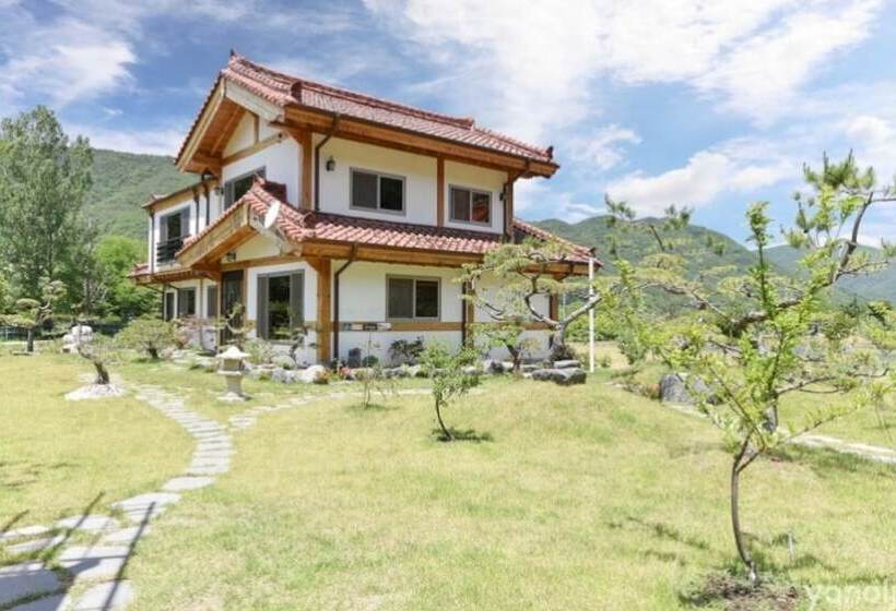 Gyeongju Samnamu Pension