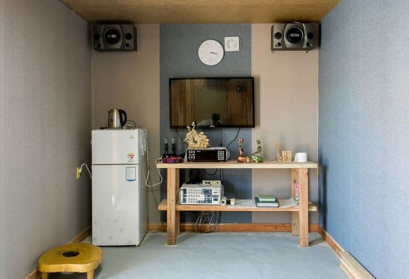 Gyeongju Samnamu Pension