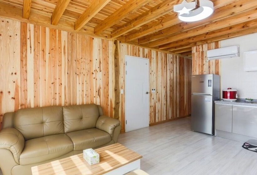 Gyeongju Samnamu Pension