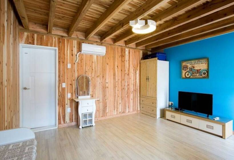 Gyeongju Samnamu Pension