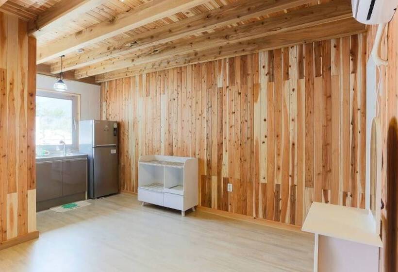 Gyeongju Samnamu Pension