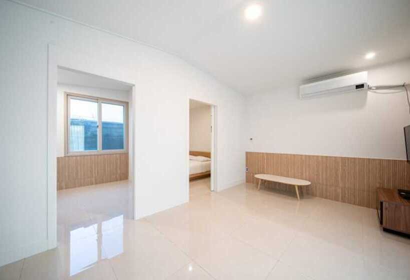 Gyeongju Bombom Pension